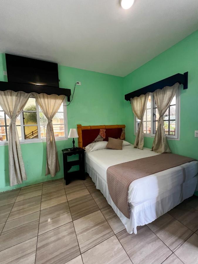 Hotel Pazifico En Monterrico Luaran gambar