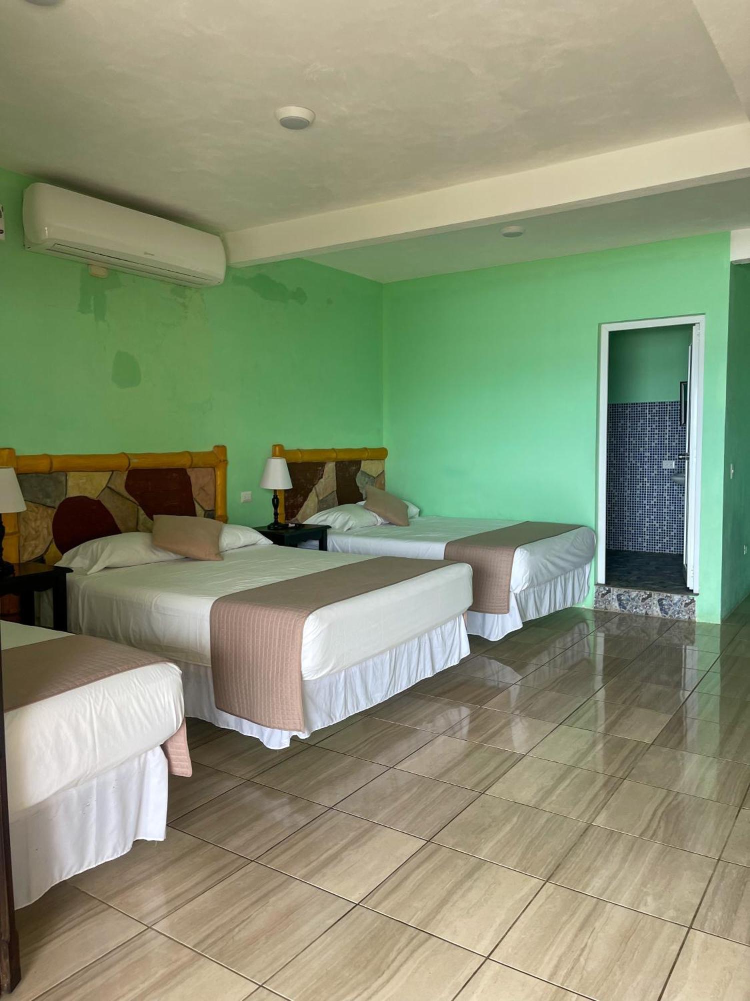Hotel Pazifico En Monterrico Luaran gambar